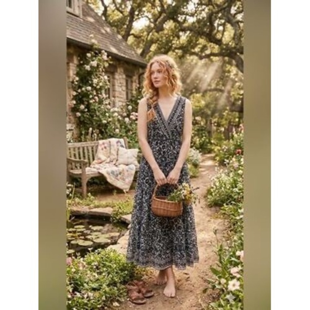 Max Studio Women Babydoll Maxi Dress Large Black Daisy Floral Tiered Prairie